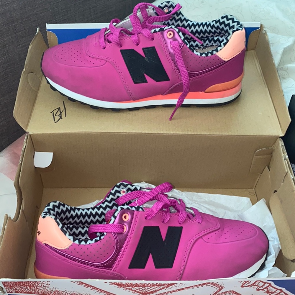 Size 7.5 Pink New Balances